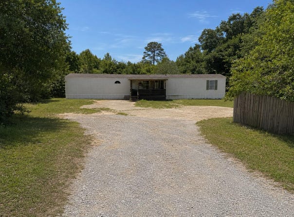 5088 Antioch Road, Crestview, FL 32536