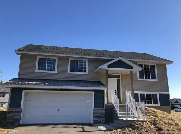 1020 Essex Drive, Osceola, WI 54020