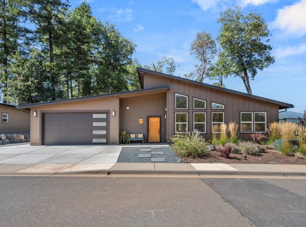 409 Selah Lane, Cave Junction, OR 97523