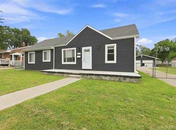 25511 Dartmouth Street, Dearborn Heights, MI 48125