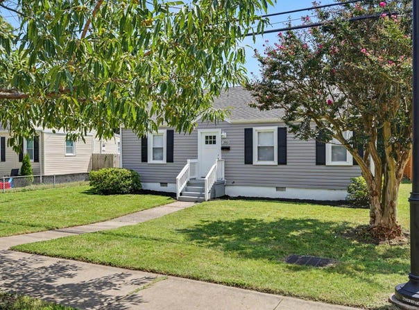 2112 E Pembroke Ave, Hampton, VA 23664