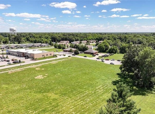 0 Mae Drive, Godfrey, IL 62035