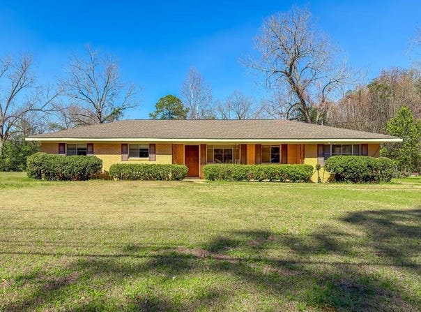 570 E Pine Street, Colquitt, GA 39837