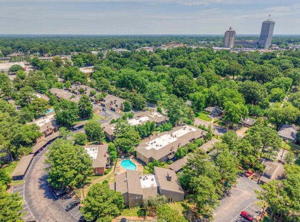 4756 EAGLE CREST Dr, Memphis, TN 38117