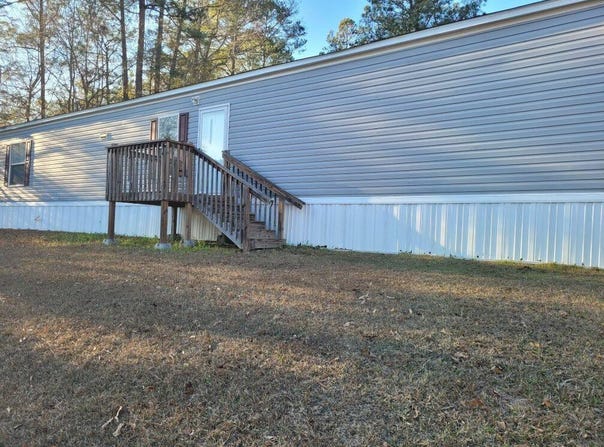 222 Ridgewood Drive, Centerville, GA 31028