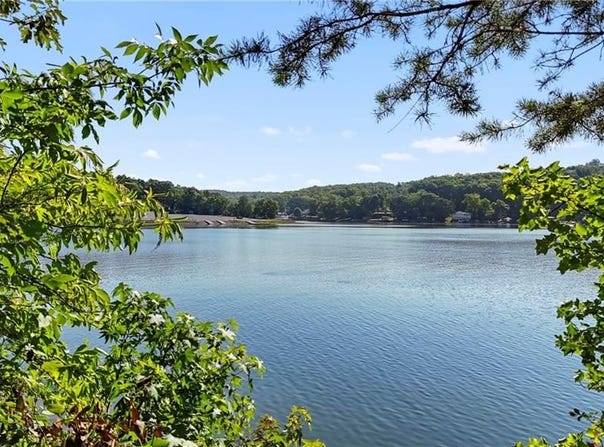 Pinehaven Drive, New London, NC 28127