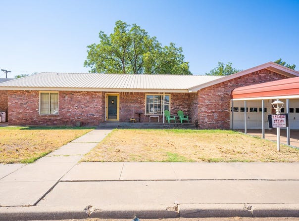 710 W 6th Street, Idalou, TX 79329