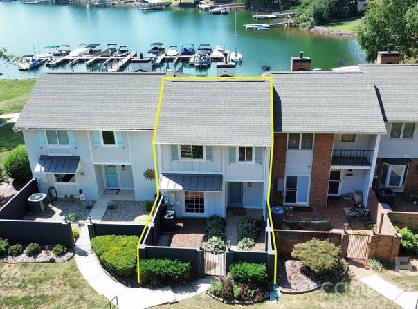 8014 Westcape Drive, Denver, NC 28037