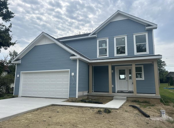 111 E Princess Drive, Brooklyn, MI 49230