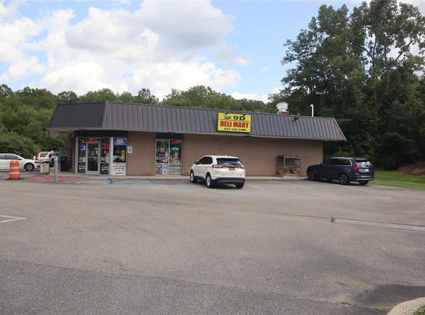 2048 Route 9D, Wappingers Falls, NY 12590