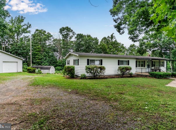 1618 BUCHANAN TRL, MC CONNELLSBURG, PA 17233