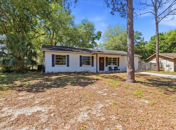 215 CARLA ANN Court, AUBURNDALE, FL 33823