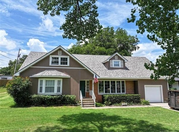 502 W 17th, Sulphur, OK 73086