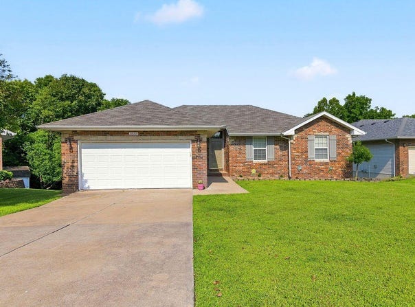 3333 S Lakeside Avenue, Springfield, MO 65804
