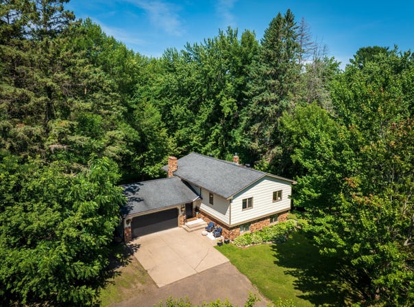 603 Old Highway 61 N, Hinckley, MN 55037