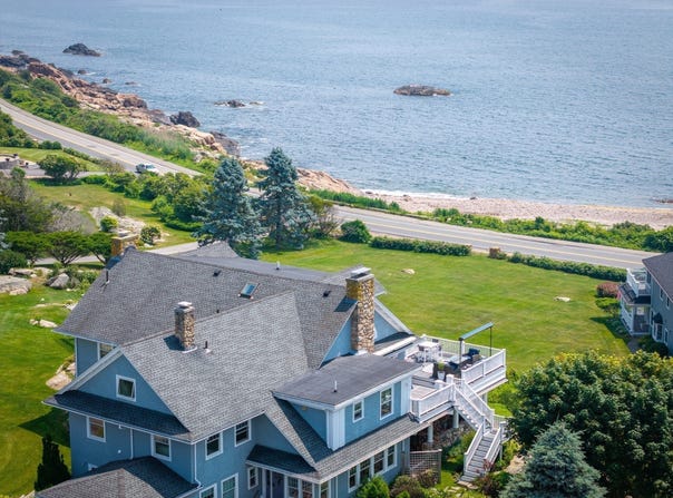 70 Grapevine Road B, Gloucester, MA 01930