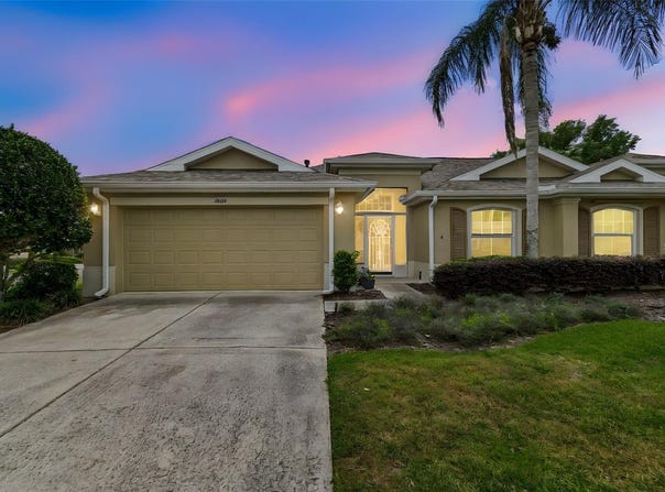 2006 GRANTHAM GREENS Drive, SUN CITY CENTER, FL 33573