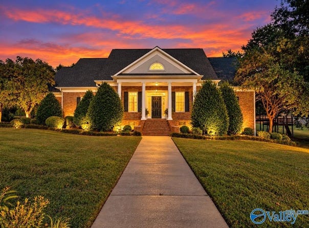 978 Hampton Ridge Circle NW, Arab, AL 35016