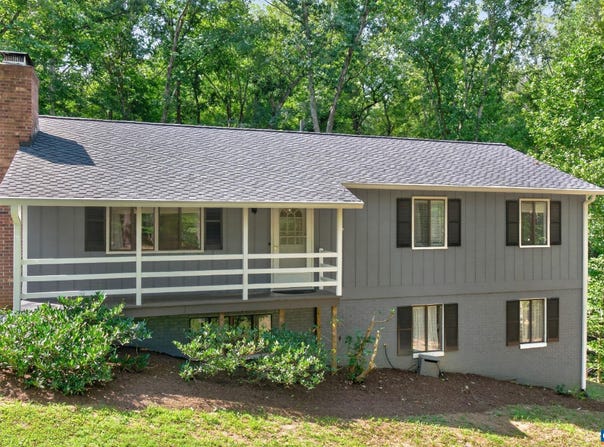 218 PINERIDGE LN, CHARLOTTESVILLE, VA 22911