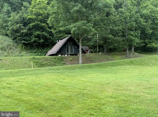 13612 HOLLOW RD, HESSTON, PA 16647