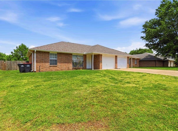 2698 Ruth Avenue, Springdale, AR 72764