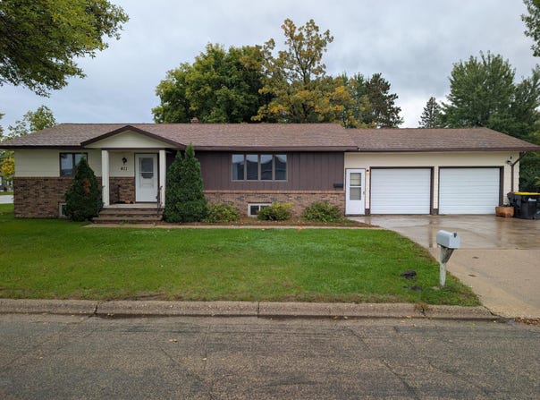 411 6th Avenue SW, Perham, MN 56573