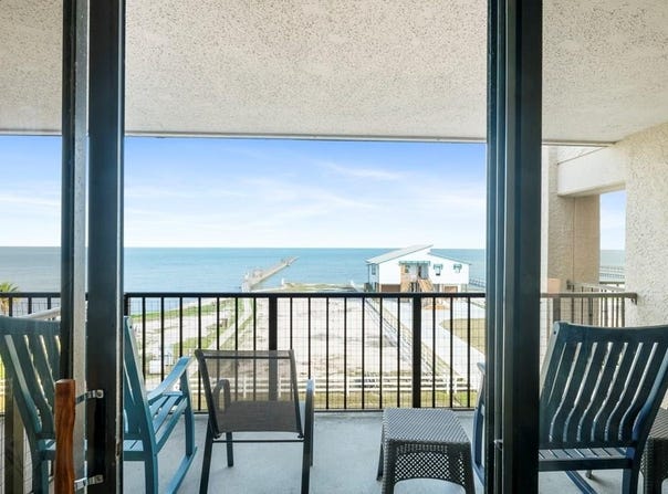 1021 Water, ROCKPORT, TX 78382
