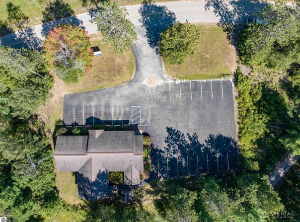 558 Lockwood, Mio, MI 48647