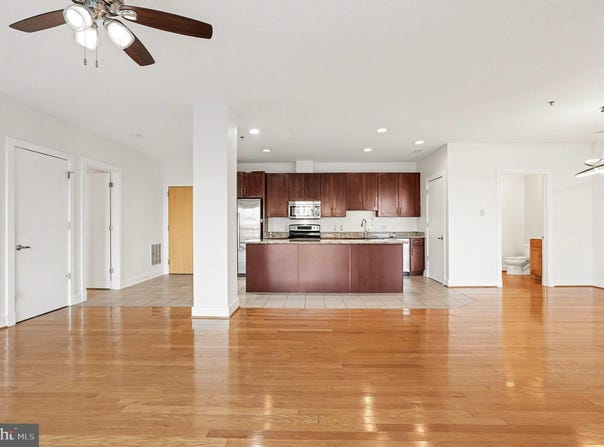 2772 LIGHTHOUSE Point E, BALTIMORE, MD 21224