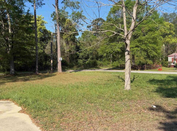 Beech Avenue, Gretna, FL 32332