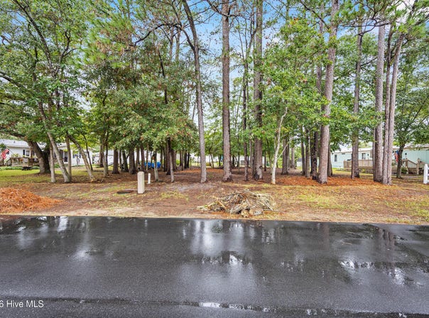 NE 68th Street lot: 13, Oak Island, NC 28465