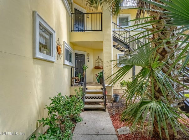 1800 THE GREENS Way, Jacksonville Beach, FL 32250