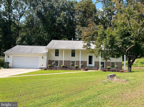 12304 CEDARWOOD Court, WOODBRIDGE, VA 22192