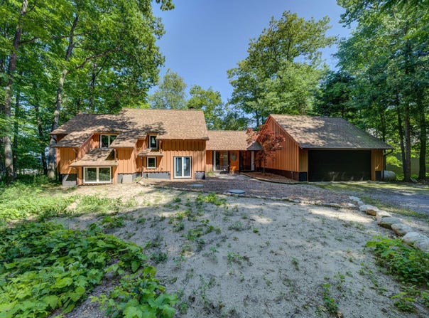 4626 N Omena Point Road, Omena, MI 49674