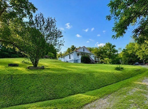 33 Four Oaks Ln., Ivanhoe, VA 24350