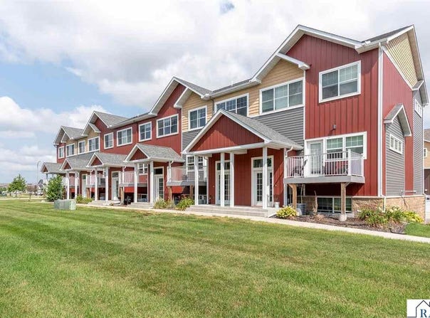 3025 Bluestem Trail, Mankato, MN 56001