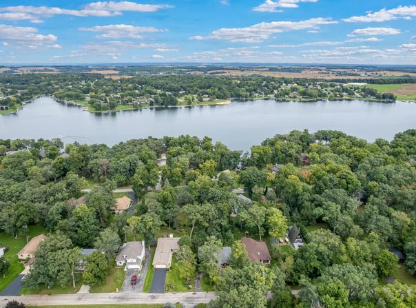 2030 Hillsdown Drive, DAVIS, IL 61019