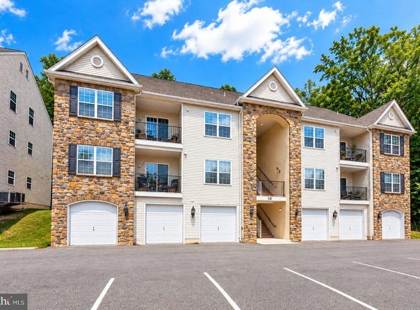 131 E FIRST Avenue, COLLEGEVILLE, PA 19426