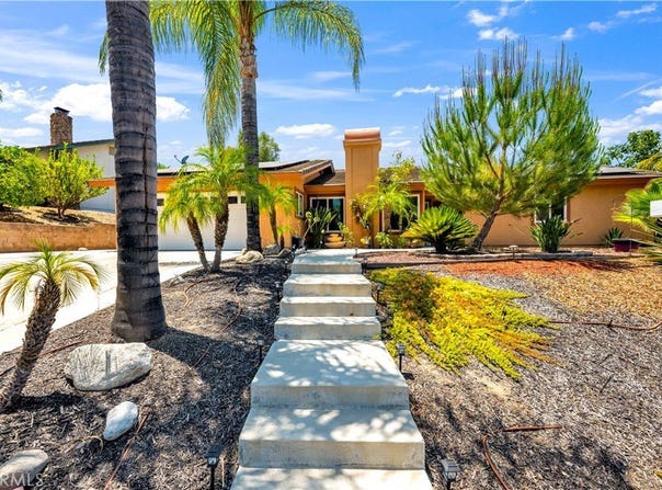 22862 Calcutta, Canyon Lake, CA 92587