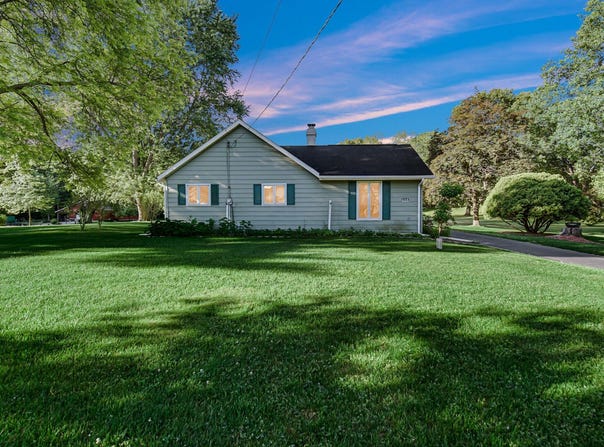 6168 W 370 N, La Porte, IN 46350