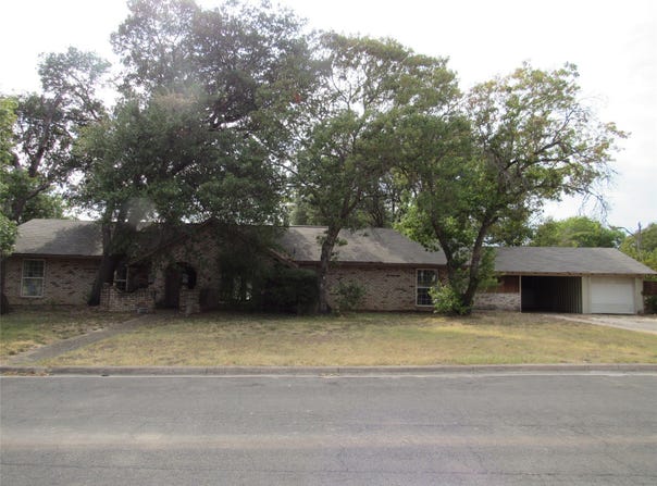 208 Opal Street, Hewitt, TX 76643