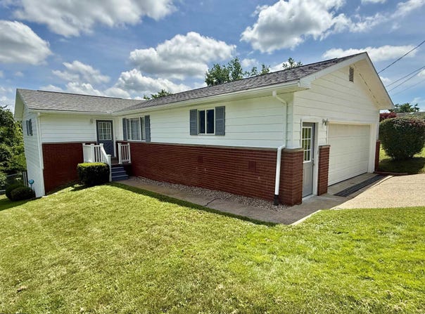 1814 Lafayette Circle, Fairmont, WV 26554