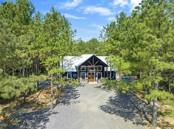 285 Bear Pine Trail, Broken Bow, OK 74728