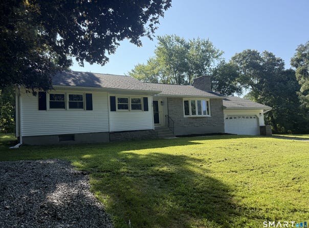15 Susie Avenue, Plainfield, CT 06354