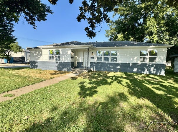 1753-1755 S Montebello Avenue, Springfield, MO 65807