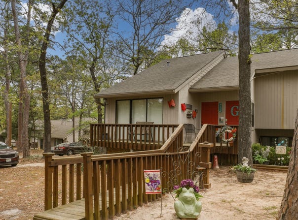 178 Holly Hill Circle, Holly Lake Ranch, TX 75765