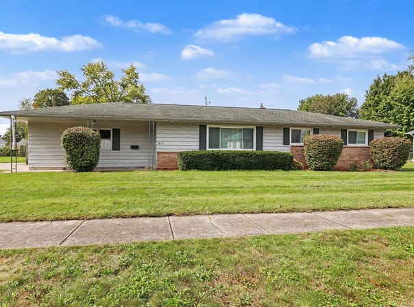 613 Spring Street, Three Rivers, MI 49093