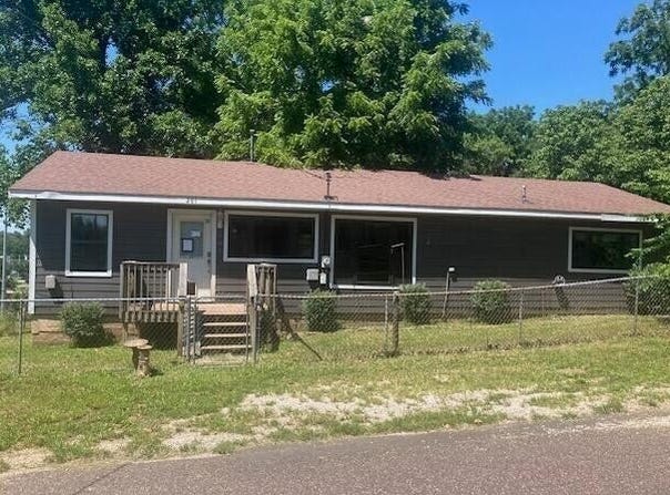 201 N Elm Street, Monett, MO 65708