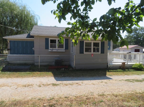 200 E Lee Street, Humansville, MO 65674