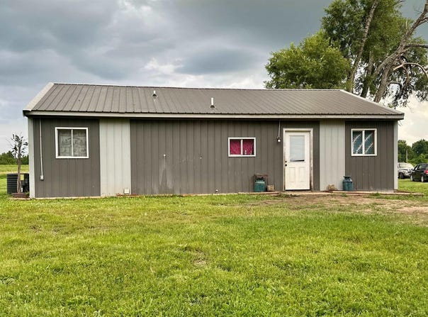 4452 NW DD Highway, Urich, MO 64788